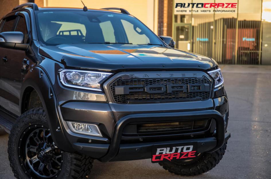 FORD RANGER CRUSH GLOSS BLACK DOUBLE DARK TINT